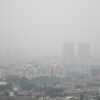Bangunan tinggi di Kuala Lumpur kelihatan kabur di sebalik selubung jerebu kelabu pada September 2026